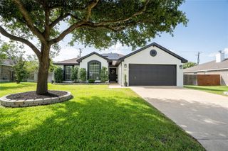 1410 Sherry DR, Taylor, TX 76574