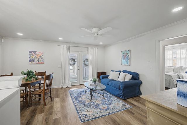 215 Plantation Ct, Nashville, TN 37221