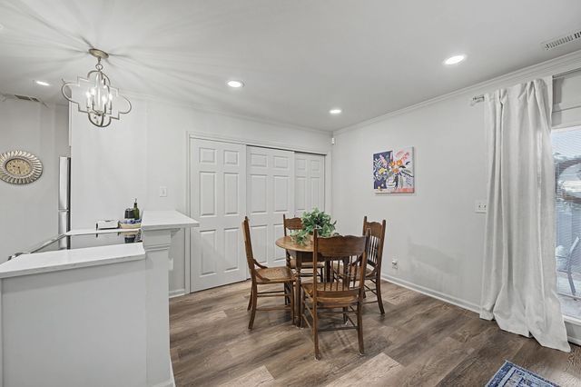 215 Plantation Ct, Nashville, TN 37221