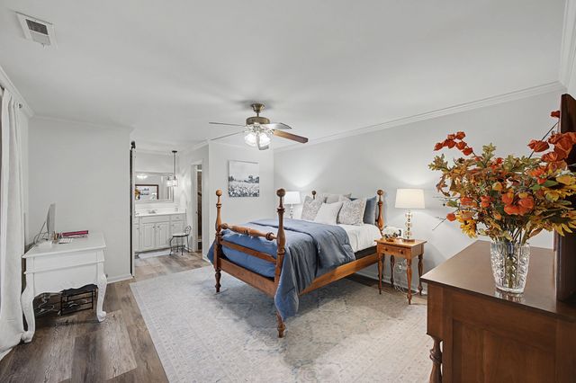 215 Plantation Ct, Nashville, TN 37221