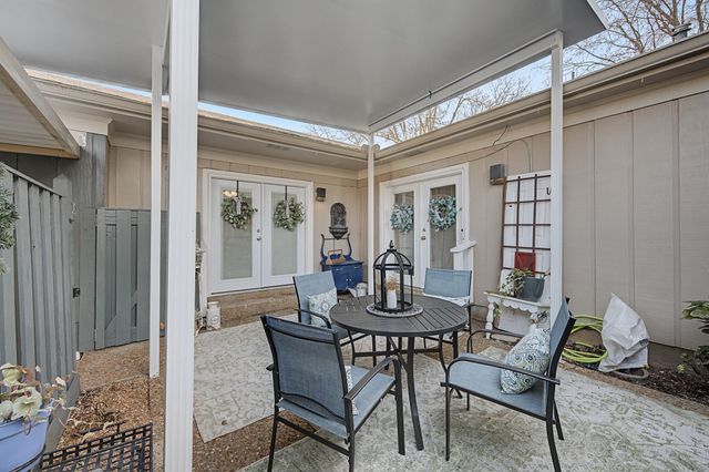 215 Plantation Ct, Nashville, TN 37221