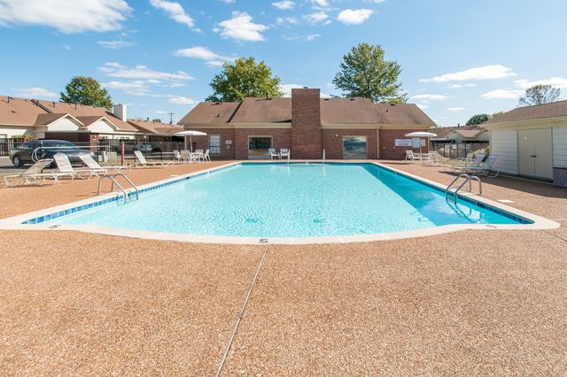 215 Plantation Ct, Nashville, TN 37221