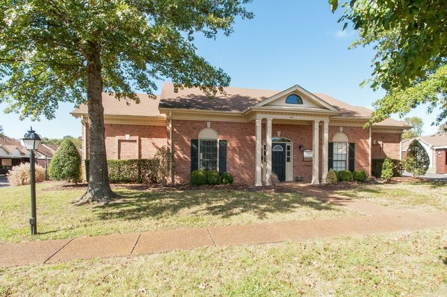 215 Plantation Ct, Nashville, TN 37221