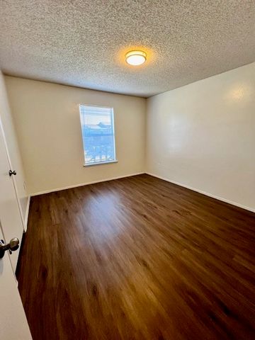 920 N Leverett Avenue 824, Fayetteville, AR 72701