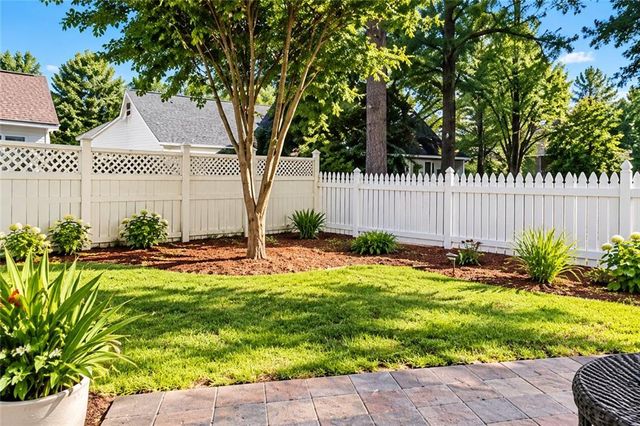905 Downyshire Drive, Lawrenceville, GA 30044