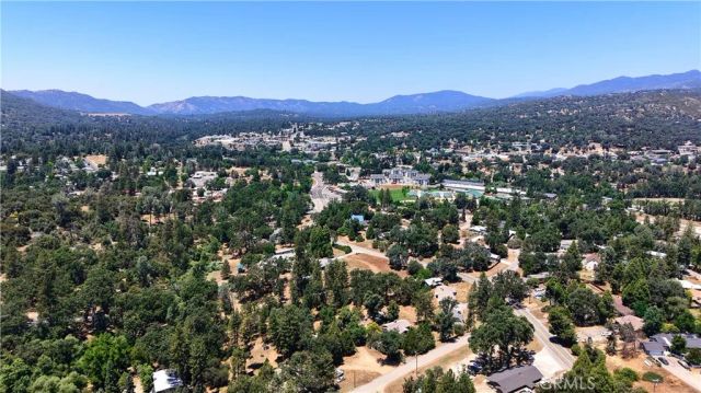 39670 Highview, Oakhurst, CA 93644