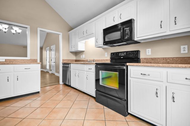 417 Chestnut Grove Way, Clarksville, TN 37042