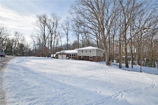 7070 Kral Drive, Walton Hills, OH 44146