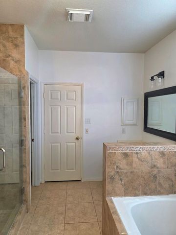 15003 Changing Oak Ridge Court, Houston, TX 77082