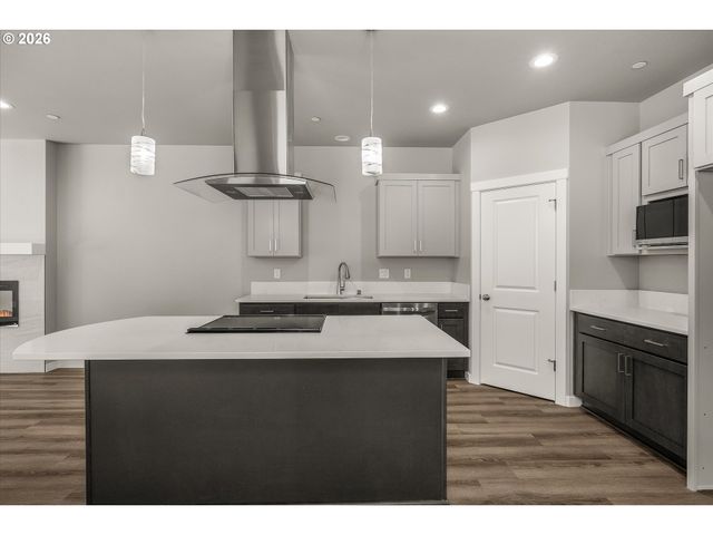 177 Nw MAWRCREST Ave, Gresham, OR 97030