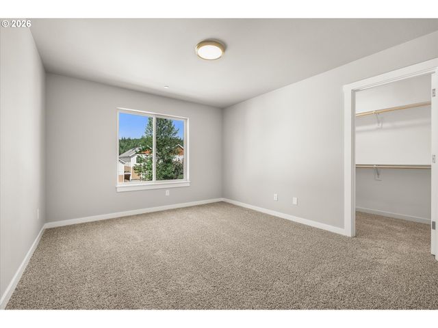 177 Nw MAWRCREST Ave, Gresham, OR 97030