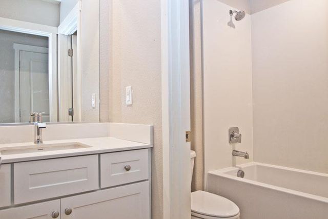 4029 Dover St, West Sacramento, CA 95691