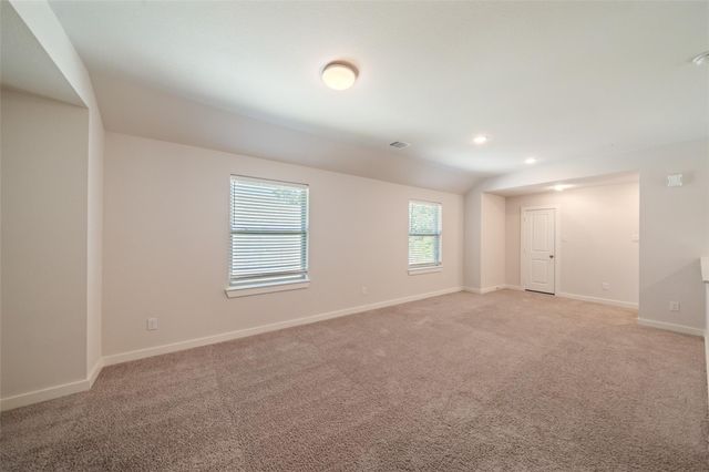 347 Great Hills Dr, Montgomery, TX 77316