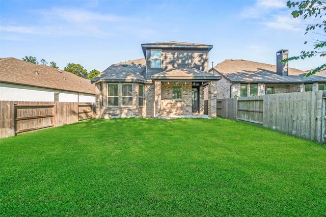 347 Great Hills Dr, Montgomery, TX 77316