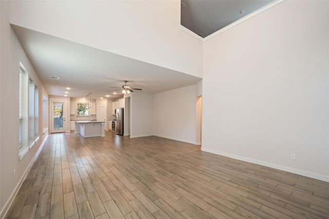 347 Great Hills Dr, Montgomery, TX 77316