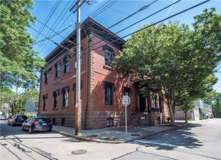 11 Willow Street 5, Newport, RI 02840