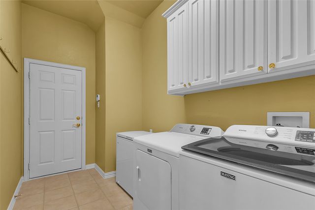 101 Indian Paint Drive, Justin, TX 76247