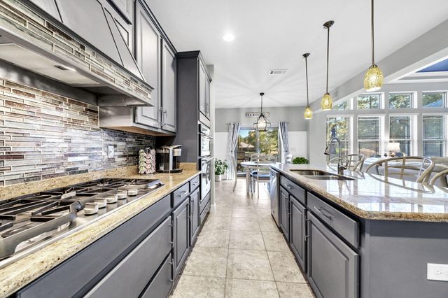 18 Canopy Cove, Freeport, FL 32439