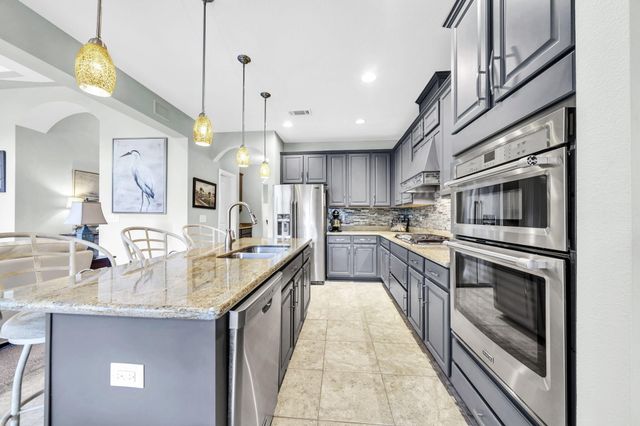 18 Canopy Cove, Freeport, FL 32439