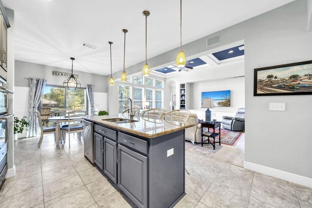 18 Canopy Cove, Freeport, FL 32439