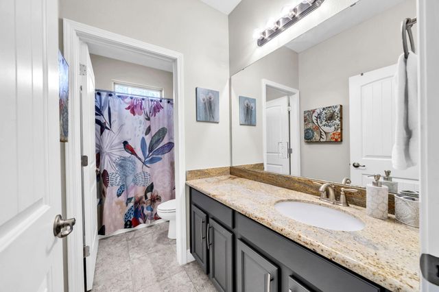 18 Canopy Cove, Freeport, FL 32439