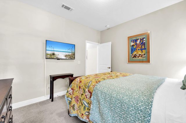 18 Canopy Cove, Freeport, FL 32439