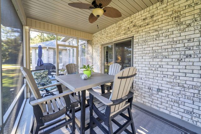 18 Canopy Cove, Freeport, FL 32439