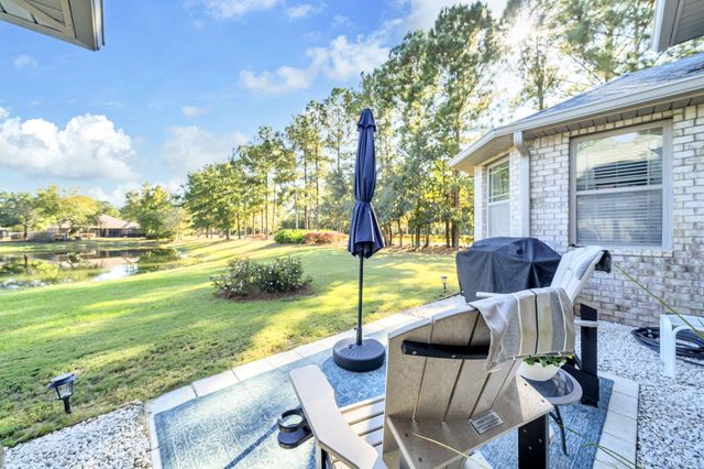 18 Canopy Cove, Freeport, FL 32439