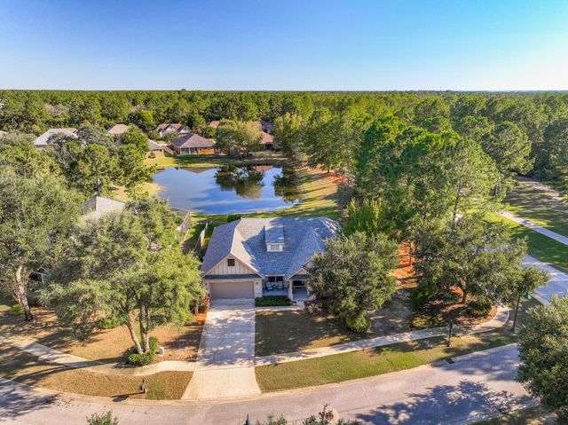 18 Canopy Cove, Freeport, FL 32439