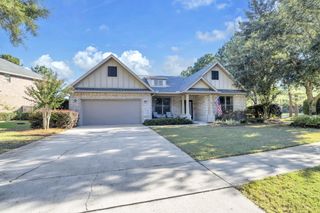 18 Canopy Cove, Freeport, FL 32439