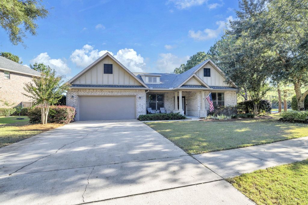 18 Canopy Cove, Freeport, FL 32439