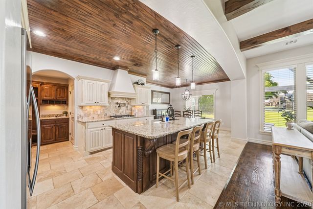 19736 E 69th Street North, Owasso, OK 74055