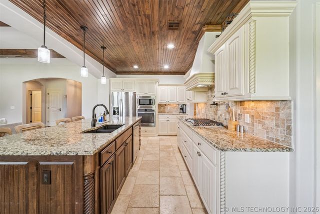 19736 E 69th Street North, Owasso, OK 74055