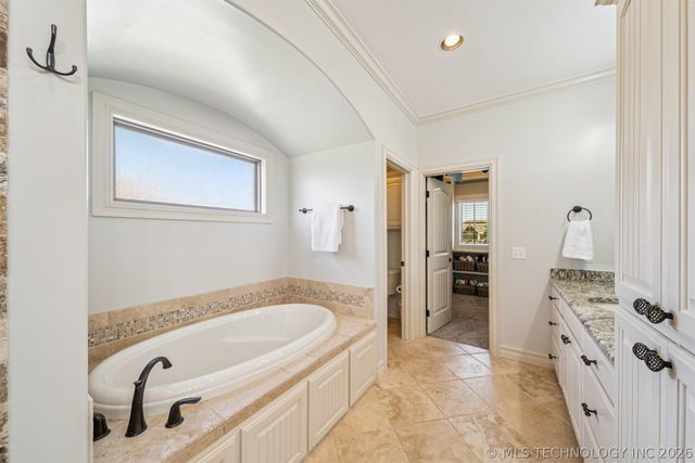 19736 E 69th Street North, Owasso, OK 74055