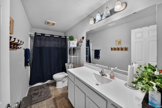 29895 Dallas Drive, Elkhart, IN 46514