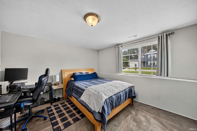 29895 Dallas Drive, Elkhart, IN 46514