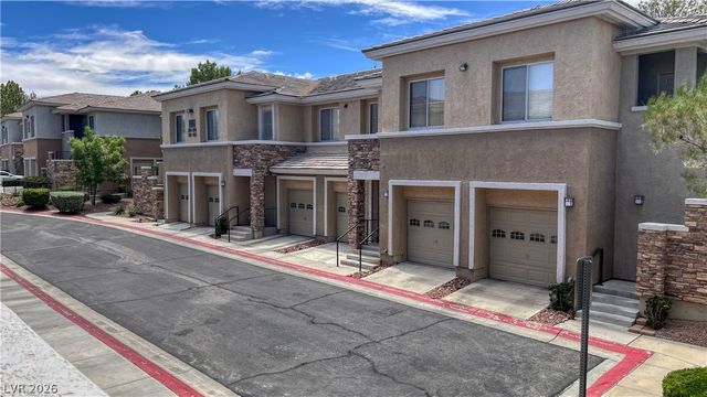 804 Peachy Canyon Circle 201, Las Vegas, NV 89144