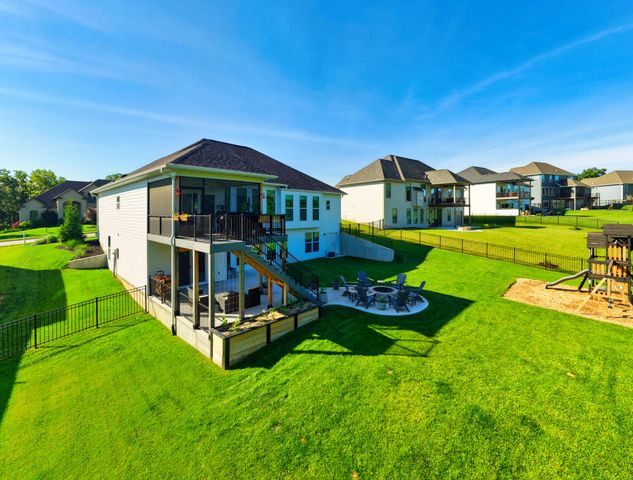 4531 STONINGTON CT, Columbia, MO 65203