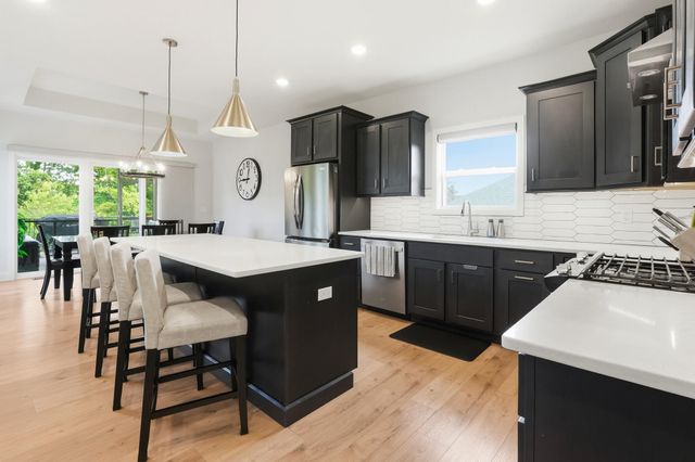 4531 STONINGTON CT, Columbia, MO 65203