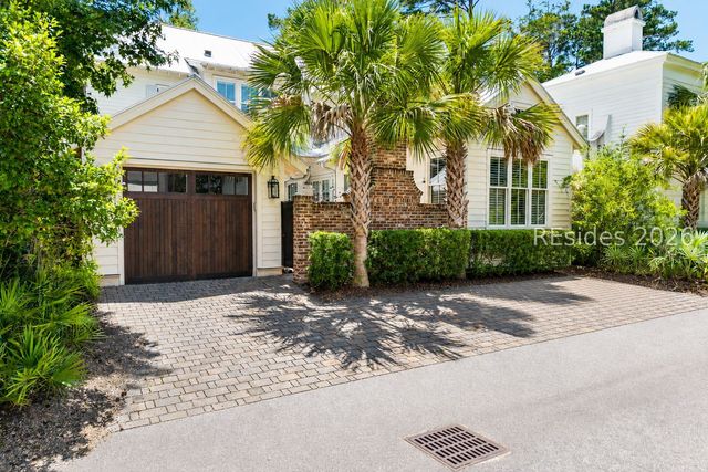7 Bells Park N, Bluffton, SC 29910