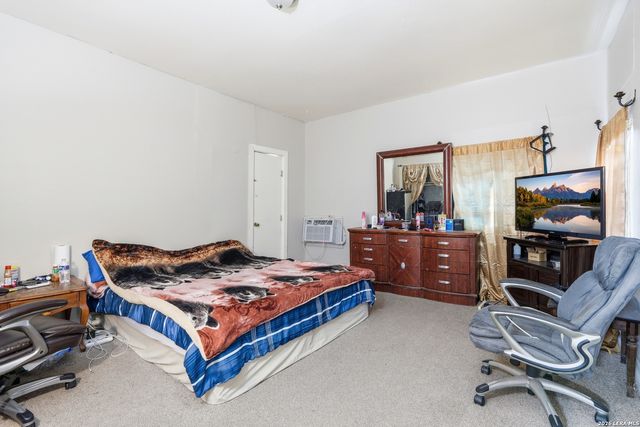 1802 Cincinnati, San Antonio, TX 78201