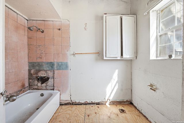 1802 Cincinnati, San Antonio, TX 78201