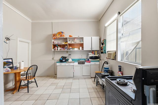 1802 Cincinnati, San Antonio, TX 78201