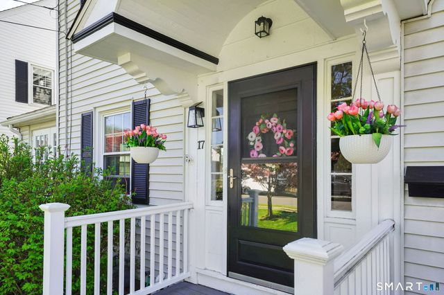 17 Ballard Drive, West Hartford, CT 06119