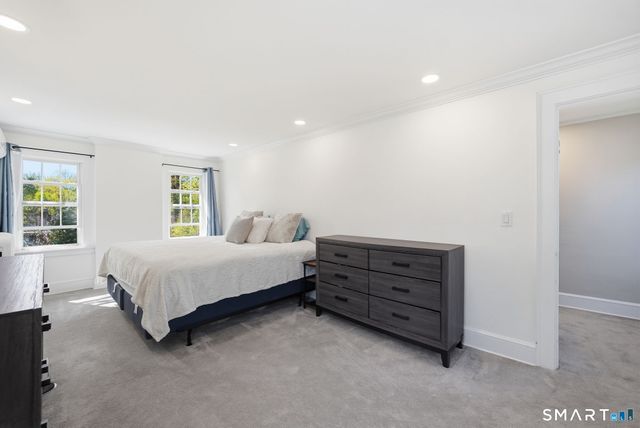 17 Ballard Drive, West Hartford, CT 06119