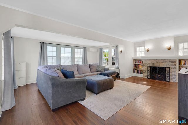 17 Ballard Drive, West Hartford, CT 06119
