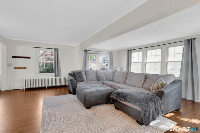 17 Ballard Drive, West Hartford, CT 06119