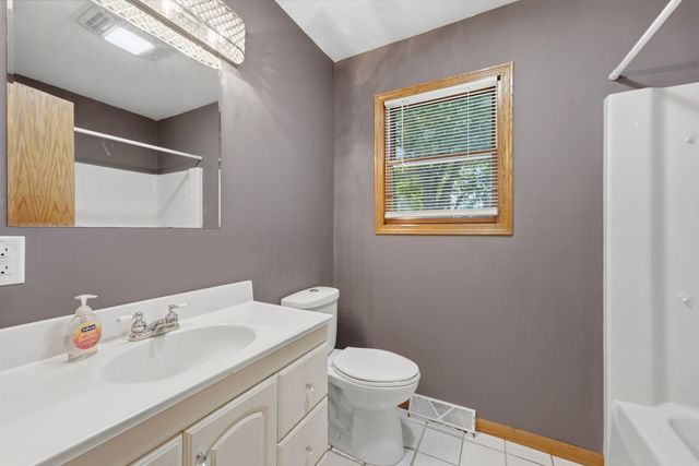 401 Walnut Street, Port Byron, IL 61275