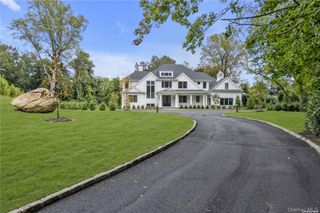 38 Cow Neck Road, Sands Point, NY 11050