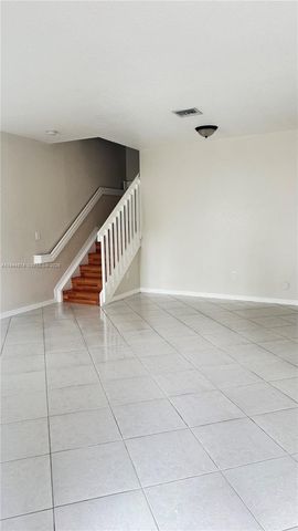 5719 NW 114th Ct 101, Doral, FL 33178